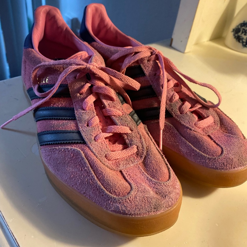 Adidas Suede Pink and Navy Gazelle Sneakers Women’s 9